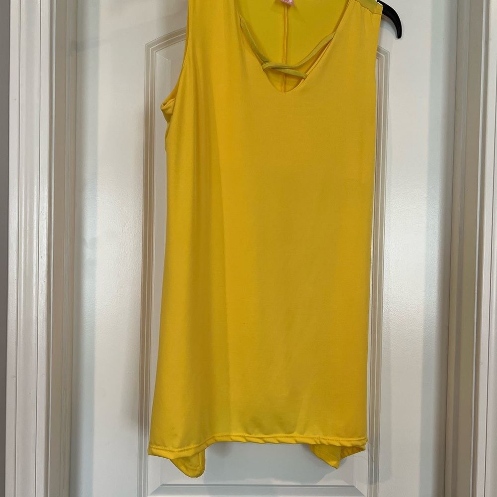 Tank tunic size 1x “shark bite” style bottom - NEVER WORN